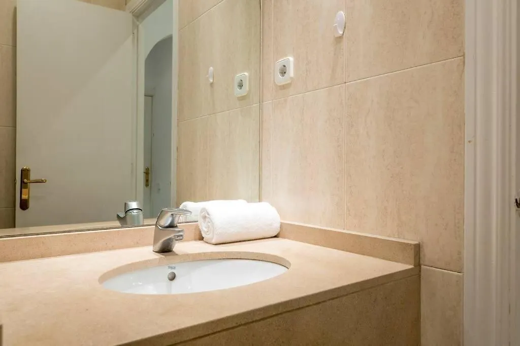 Bebarceloner Poble Nou Apartaments - 2 Bedroom Appartamento Barcellona